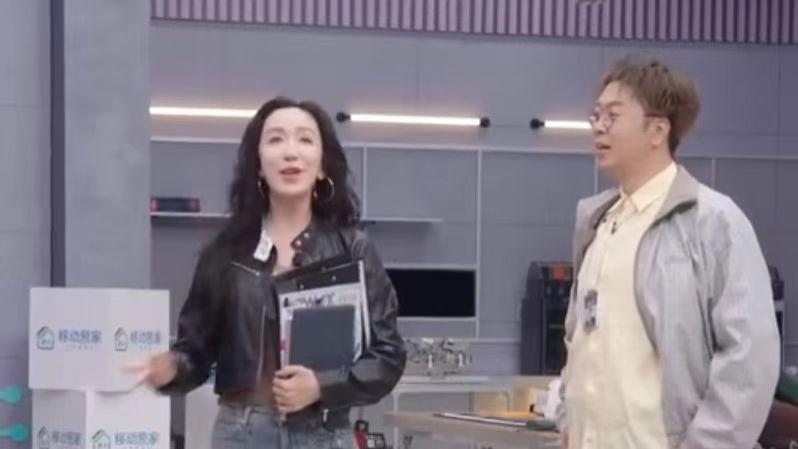 娄艺潇一句话“治”住杜海涛：胡一菲附体，精准又不失分寸的综艺反击