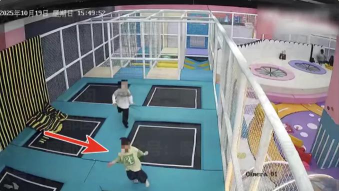 三岁男童游乐场意外身亡 第三方调解再度进行