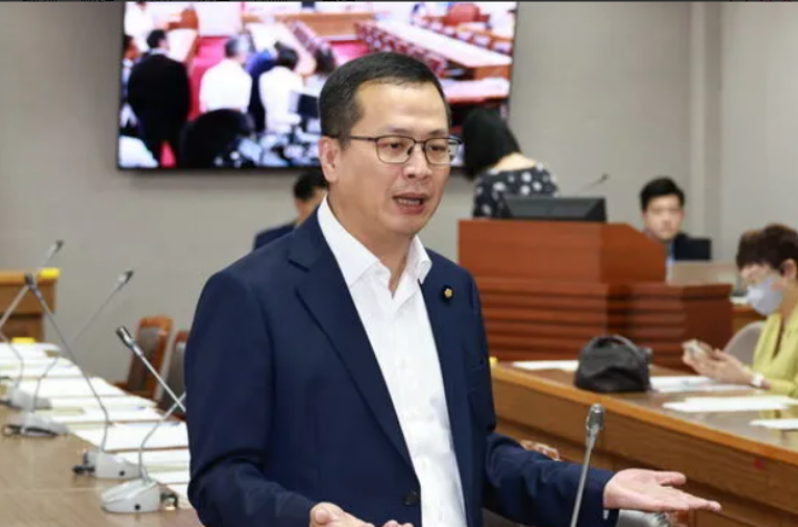 罗智强抛参选国民党主席承诺　设立调查会平反黄吕锦茹、柯文哲

日前宣布角逐国民党