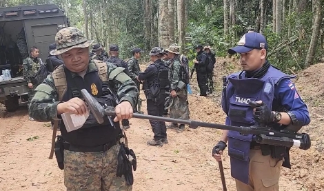 7月26日，柬埔寨终于迎来了“救星”——美国总统特朗普。经过数天的等待，特朗普在