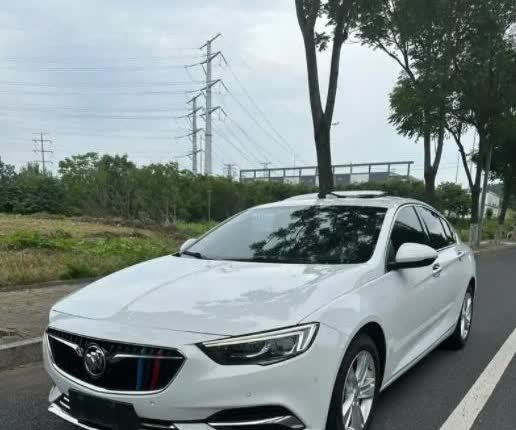 为什么4月份，别克君威的销量居然还不如大众速腾，实在让人难以理解。
如果从性价