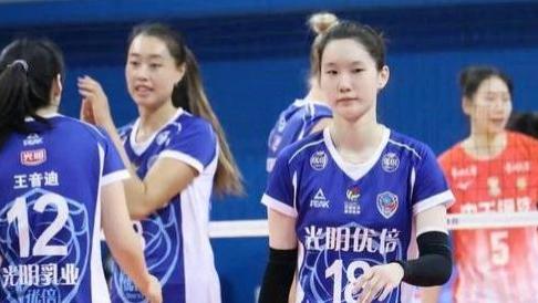 3比0横扫！夺冠热门上海女排不给对手留面子，朱婷母队输得没脾气