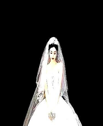 今天看到个新闻说有对夫妻吵架要去民政局离婚，走到半路老婆非要吃烤鸭
突然想起之前