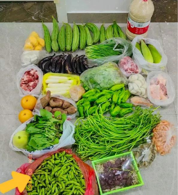 真是无语了！老公每周休假都往乡下跑摘菜，来回油钱200块！这笔“冤枉钱”，在我看