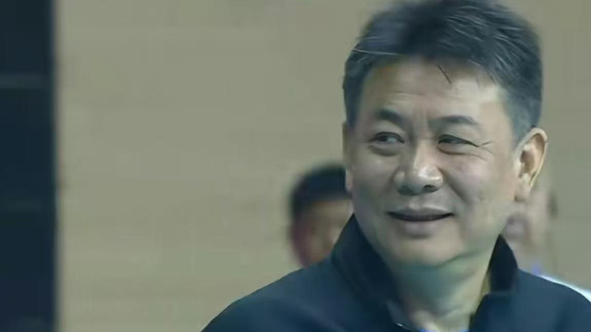 中国女排超级联赛：苏沪大战，上海女排整体实力更胜一筹！江苏女排为年轻买单！