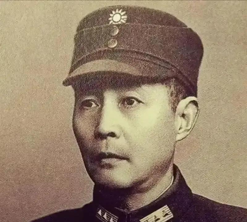 1938年，国军上将钱大钧走进军统湖北站，拔枪打死了副站长杨若琛，对一众战战兢兢