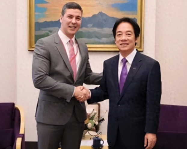 第二个立陶宛出现了？主动邀请赖清德访问，中国68年的友谊喂了狗
 
这个人口不足