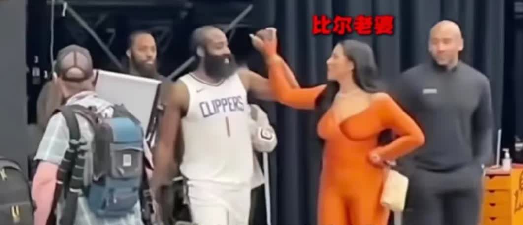 我就说哈登怎么能说得动比尔加盟快船，原来还有这层关系。

第一：哈登早年的时