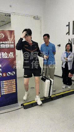 不得不承认，，
我被大头这洋相戳中了！
乒超第二阶段最后一场，
魏桥输给了黄石，