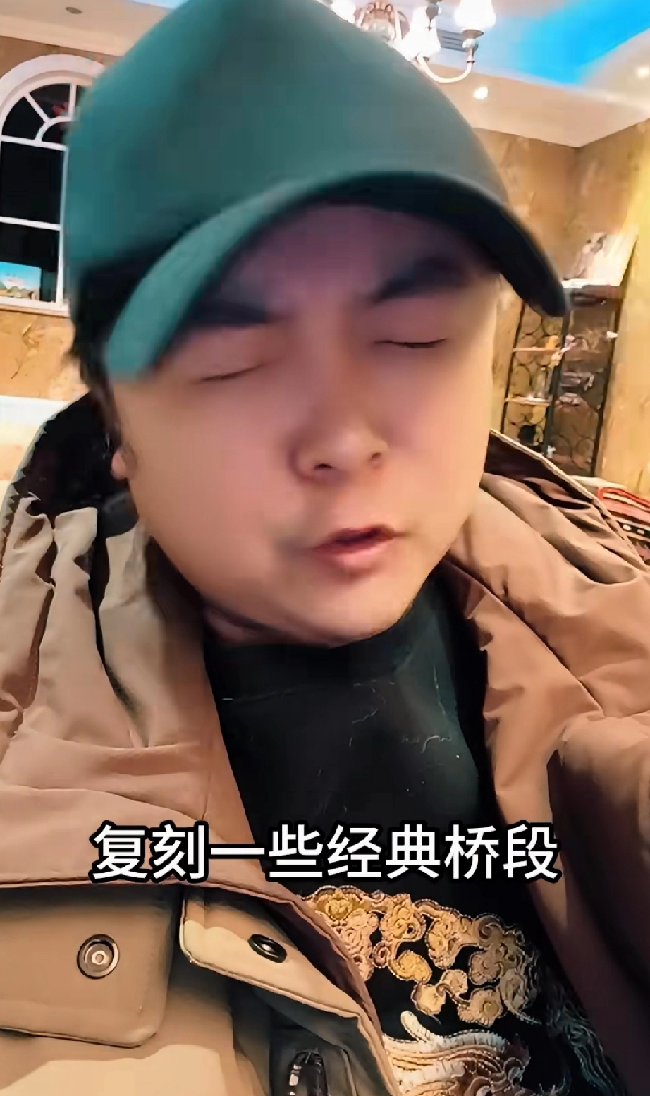 王照达导演：抵制《狂野时代》，捧臭脚的电影。

他表示，学过电影的人都看得出来，