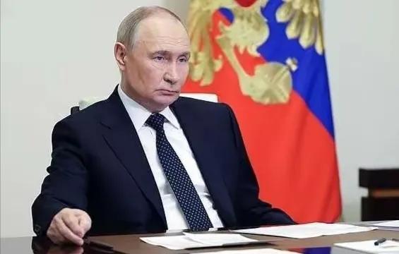 只要普京还在，北约东扩就别想得逞！
普京今年才72岁，正值壮年，只要俄罗斯人民同