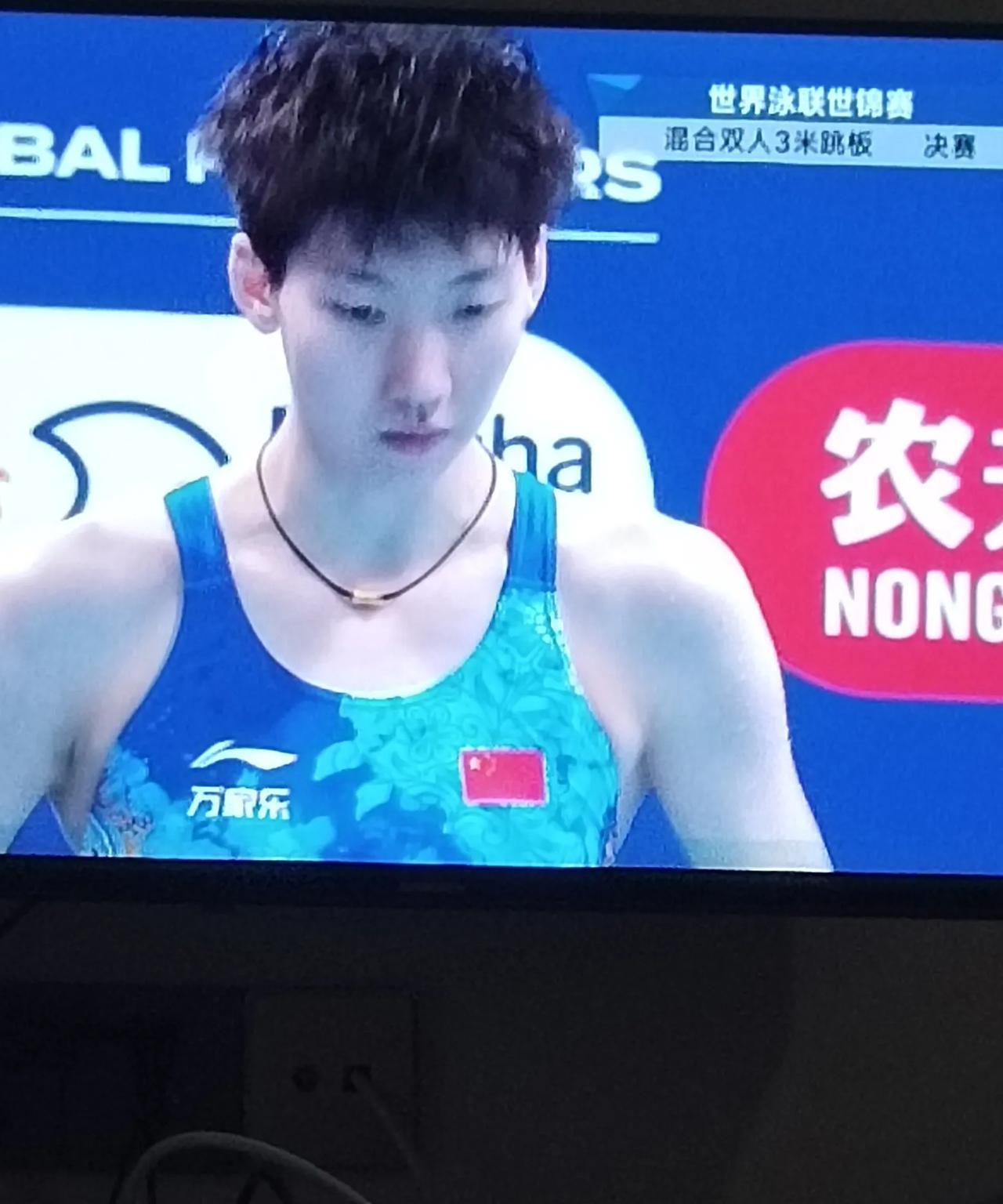 中国跳水丢了第二金，被意大利、澳大利亚逆转，只获得铜牌。
混双三米板20对选手直