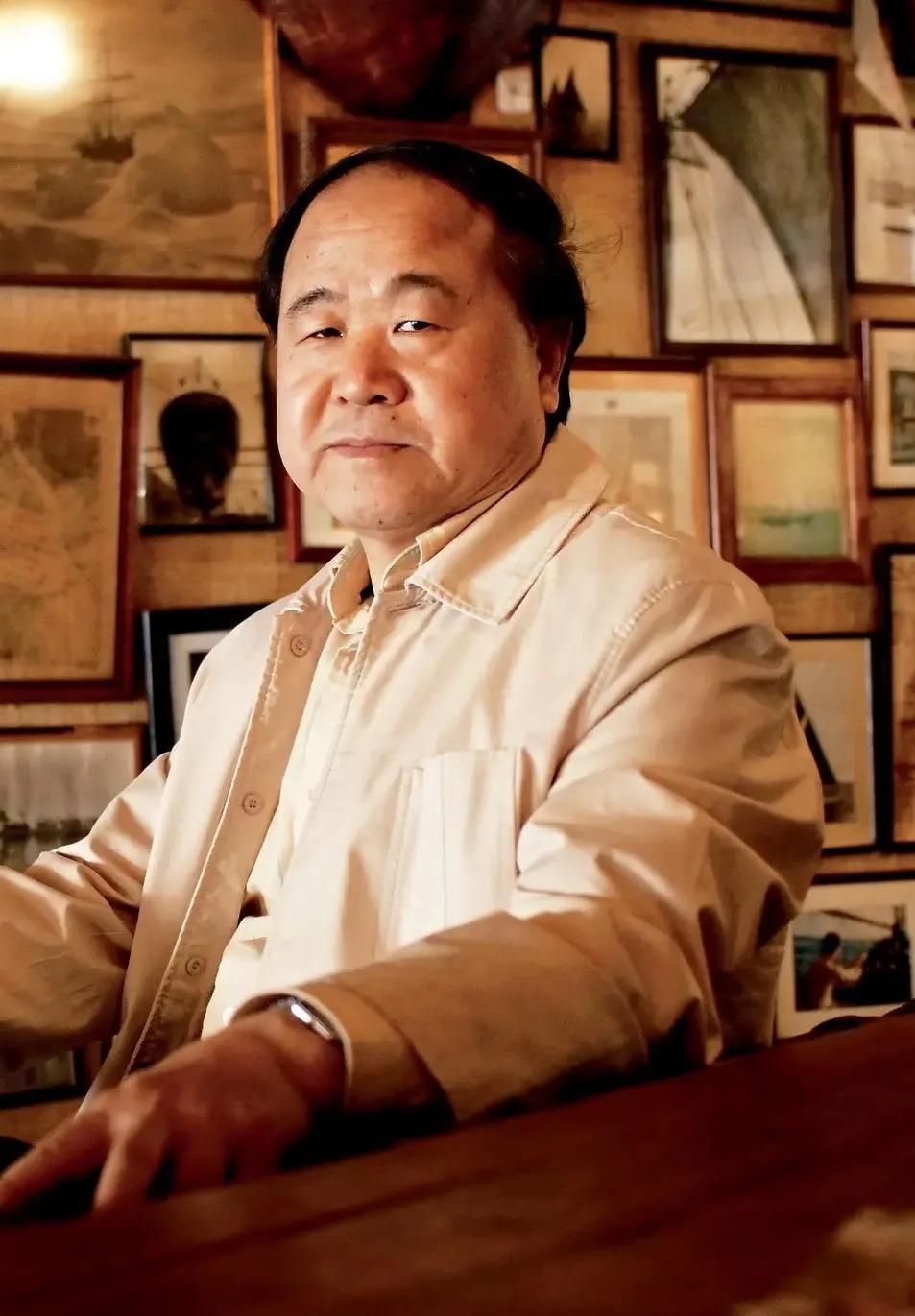 莫言说：“让恶狗不再咬你的方法，不是喂肉讨好，也不是躲着他，而是左手棍棒，右手提