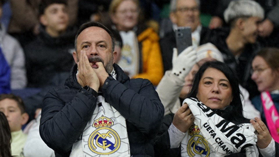 皇马俱乐部主席弗洛伦蒂诺首次挨嘘！