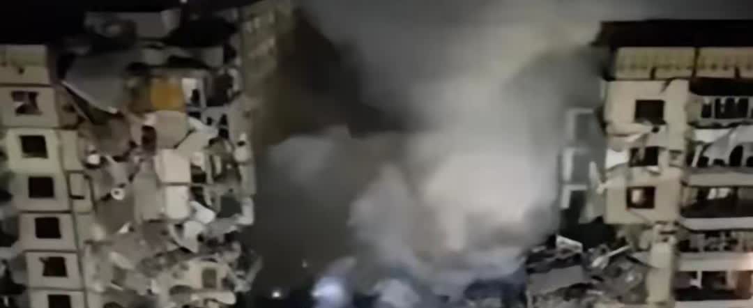 泽连斯基不用跑了。也不用害怕了，乌克兰有可能会灭国了，或许这就是他想要看到的呢。