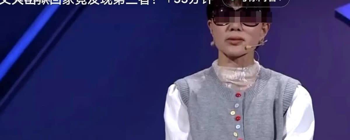 河北一男子出狱后，监控里竟拍到前妻和陌生男人吹空调，自己儿子却睡在花棚！这场景直