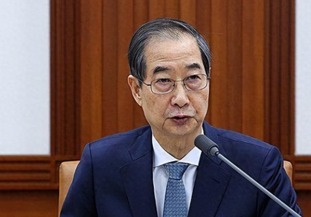 美韩决定本周就美国总统唐纳德•特朗普将征收的相互关税进行“2+2谈判”，代理总统