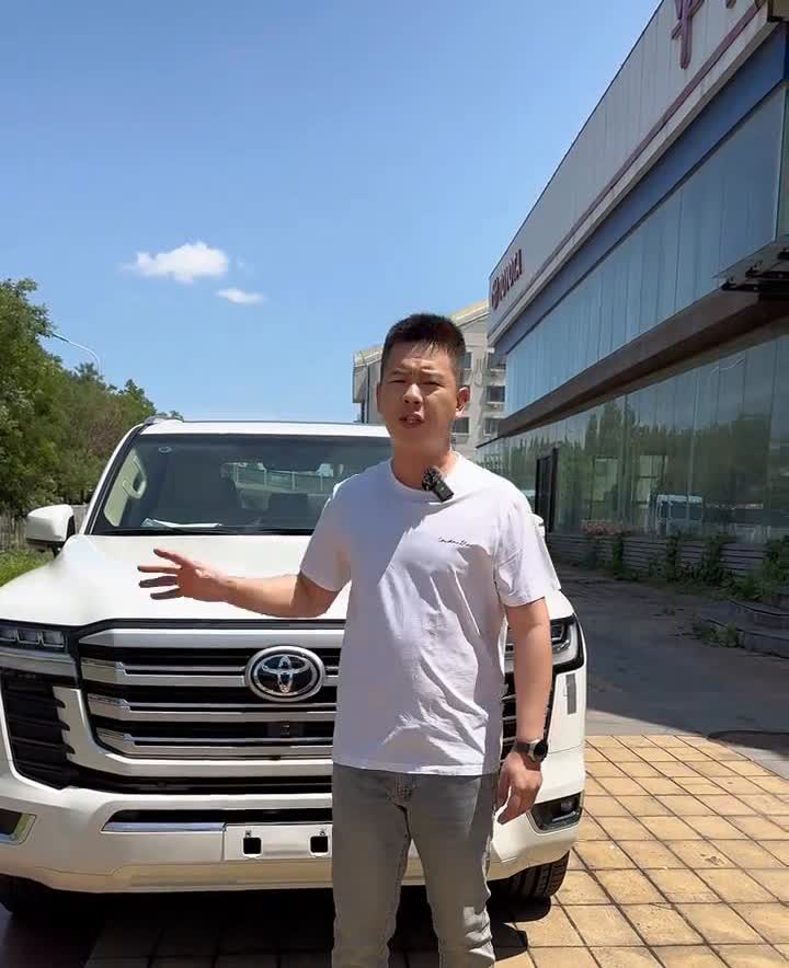 酷路泽不要改装。
酷路泽千万别改装了，我真是受不了了，求求你们了，听我一句劝，