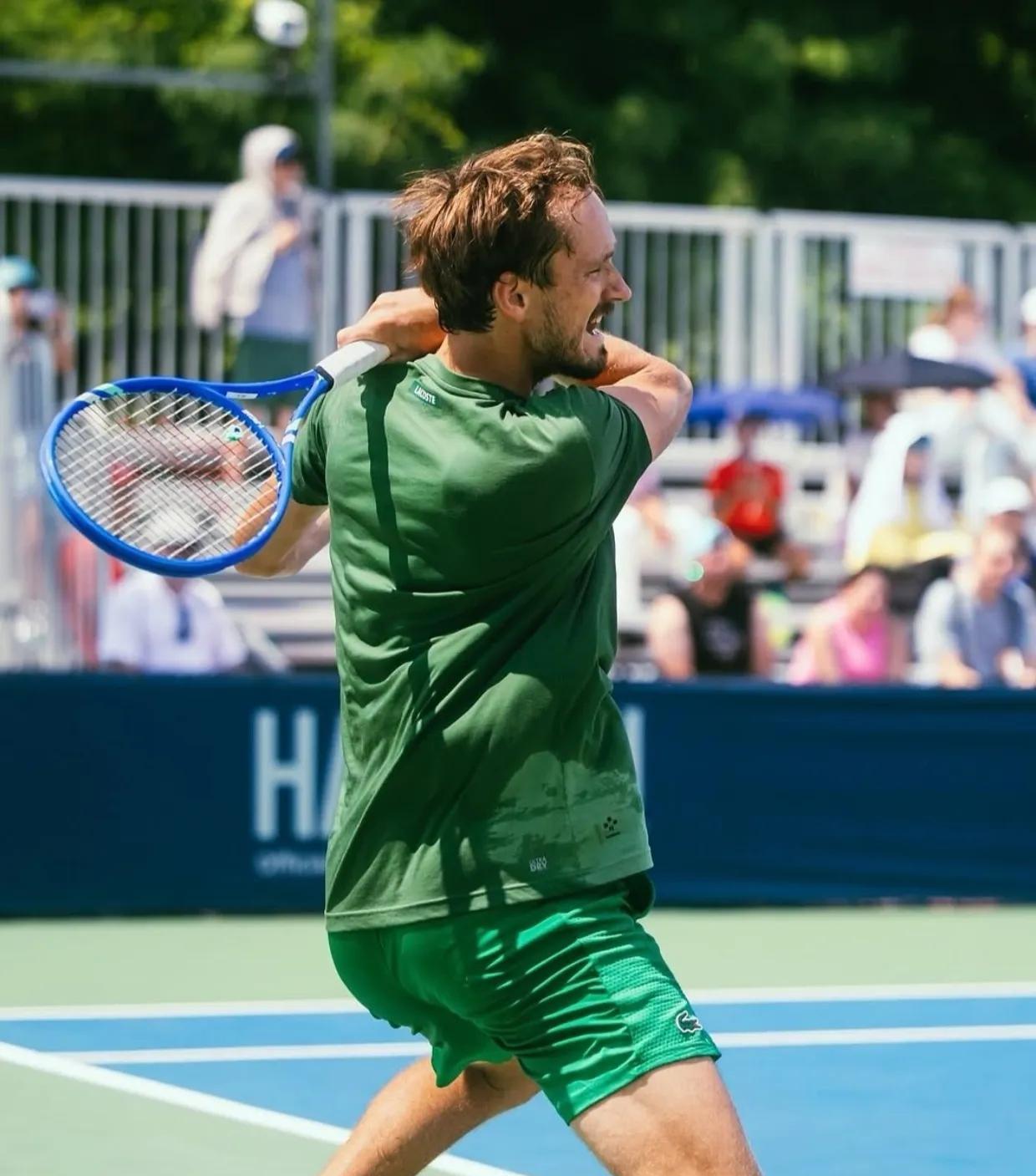 过去18个月，梅德维德夫在 ATP 巡回赛的日子愈发艰难，不仅自2023年以来再
