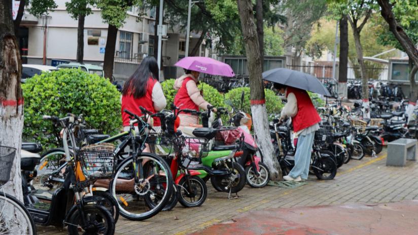 水资源与现代农业学院开展 雷锋月志愿服务系列活动（三）