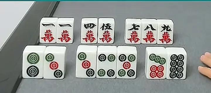 有些牌特别简单，但是简单也会有人打错，一般都是脑子不够灵活，又喜欢摆弄小聪明的人