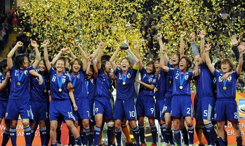 昨天中国女足结束了本次东亚杯的三场比赛，最后一场和日本女足0:0踢平，可以说同日