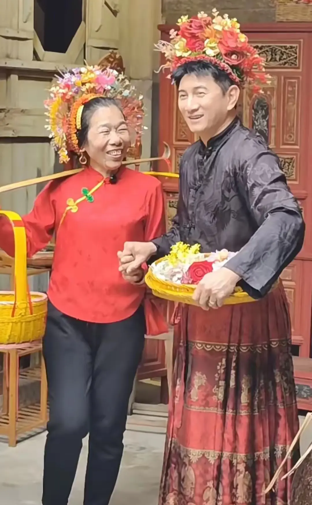 小虎队三个中，最正常的一个。
