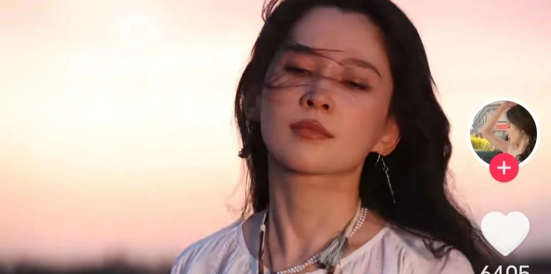 汪峰和宁静牵手被爆，森林北被网友心疼，要走章子怡的老路。
结果，汪峰头天和森林北