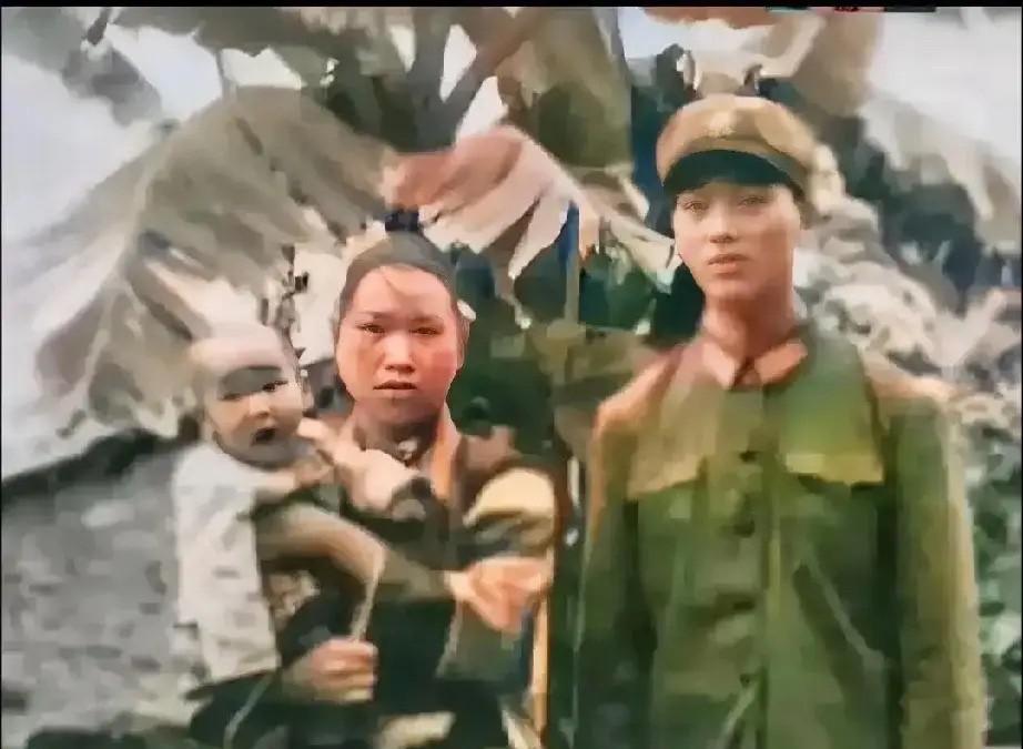 1981年5月22日，杨龙文在扣林山坚守防御阵地的战斗中不幸壮烈牺牲，后被追记三