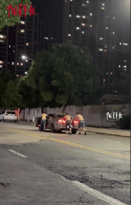 “聪明反被聪明误！”湖北襄阳，三名男子酒后欲驾车回家，又担心遇到查酒驾，三人一商