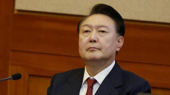 尹锡悦或被关进大牢？总统府“抄家”行动失败，朴槿惠可能选边站
