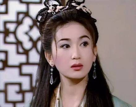 
作为商朝最后一个君主，纣王雄才大略，文武双全，可惜在《封神演义》里，处境非常