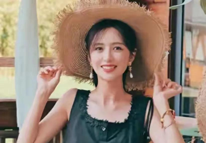 陈思诚这情况，估计没有女人愿意嫁给他，这个二婚男！总跟前妻剪不断理还乱，每年卡点