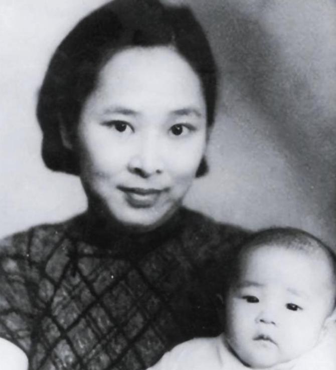 她曾被誉为黄埔校花，南昌起义后流亡日本不幸被捕，但让人惊讶的事情是，不久后，日本