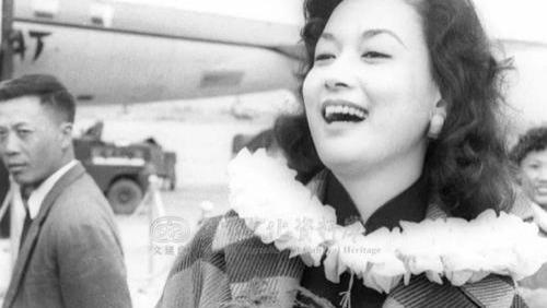 叶飞将军之女叶之枫：从副处长到阶下囚，入狱 17 年靠书画重生，晚年捐光积蓄助学