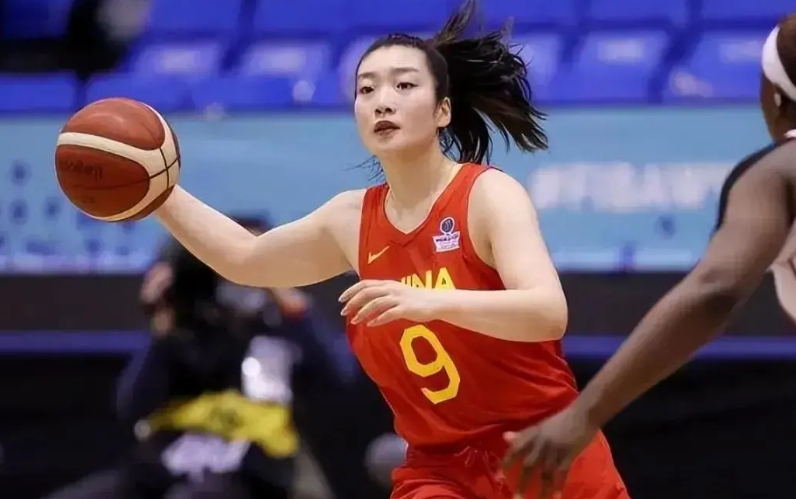 现在的国家队女篮，要想进入奥运会，根本不需要与西班牙女篮进行热身赛，还不如与四川