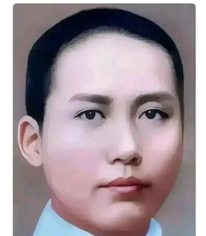 什么是面如冠玉，什么是天庭饱满，什么是地阁方圆，什么是气宇轩昂，伟人青年时期留下