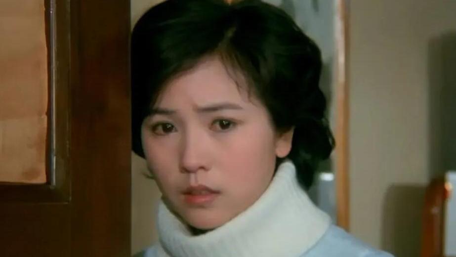 著名影星洪学敏：自然衰老气质佳，67岁未婚未育定居香港，后悔吗