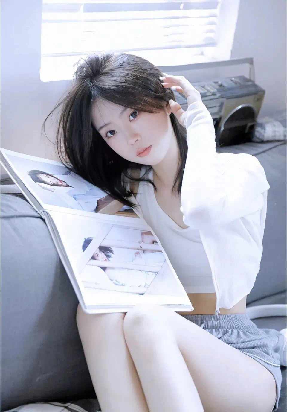 手机相册被这张脸占满过分吗？