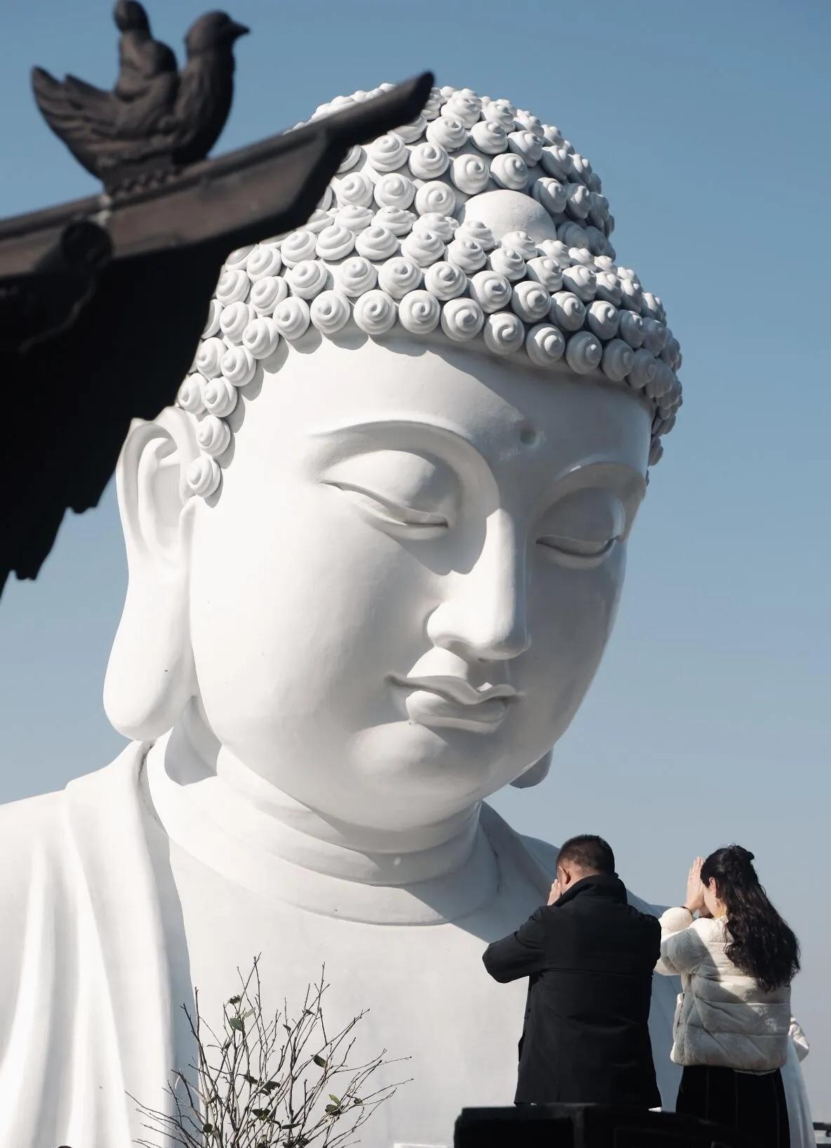婚外情会有什么下场？算了二十多年的命，告诉你个真相你别不信。



北京一位女士