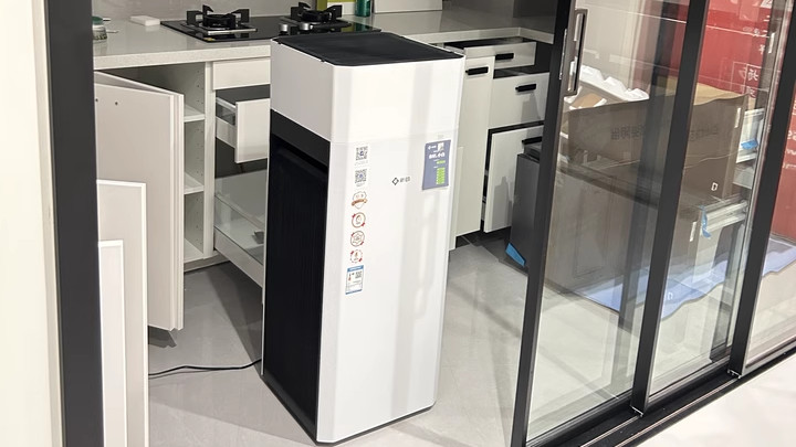 空气净化器新颐小白3.0 VS 树新风K3