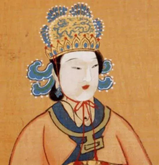 武则天虽然夺了大唐江山，但最后还是还给了李家。
洛阳的明堂总在黎明时分响起钟声，
