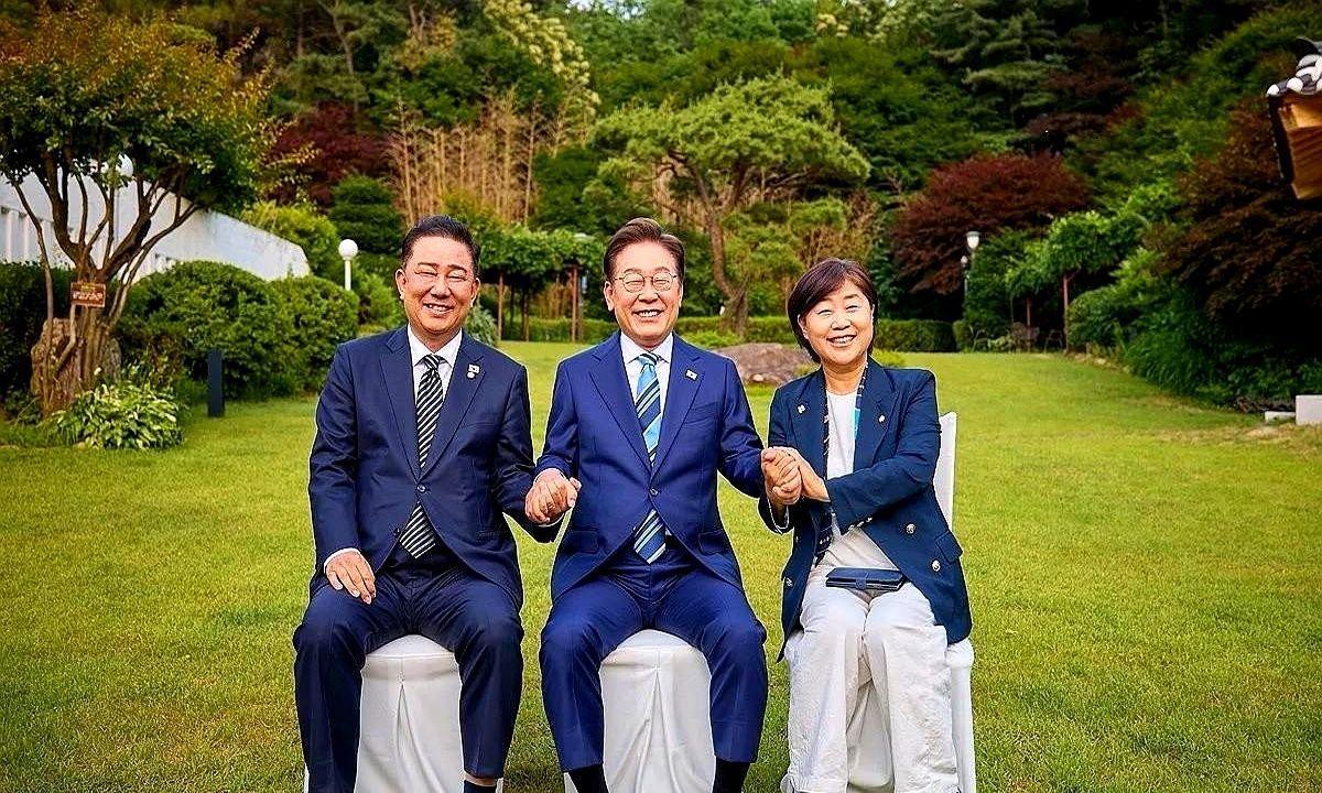 韩国共同民主党二把手之位将由谁出任呢？
鉴于原党鞭兼院内代表朴赞大已代理党首职务
