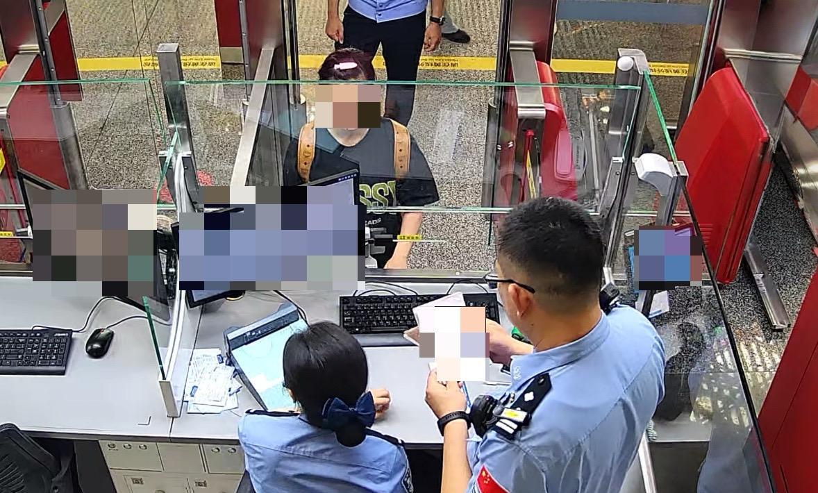#NIA一线直击#【北京：抓获1名网上在逃人员】6月24日，北京边检总站首都机场