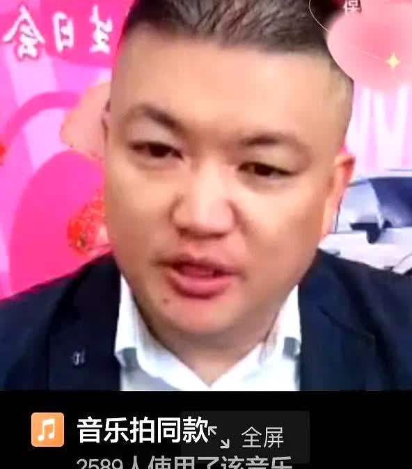 问题多多的李超，丑态百出，影响极为恶劣。

都离了还非得凑上去送东西，图啥呢