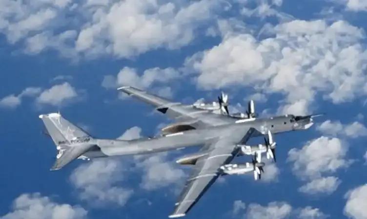 俄提出“空中停火”
     在本次的俄乌冲突中，俄罗斯空中武装力量是有明显的优