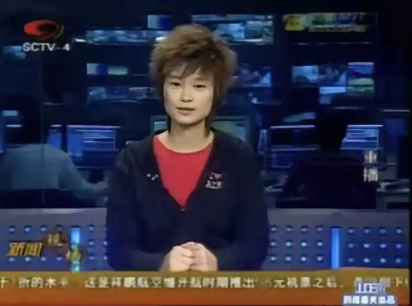 原来李宇春还做过主持呢？