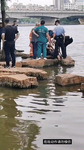 高考成绩已出，有人欢喜有人忧，分数真的这么重要吗？
