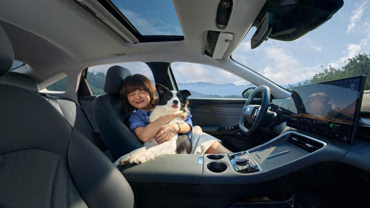 没有溢价！7.78万起的银河 L6 EM-i 打造真正的科技平权典范