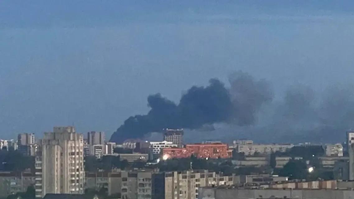一个国家挨不挨欺负，和你所处的地理位置以及邻国有很大的关系，比如加拿大和美国接壤